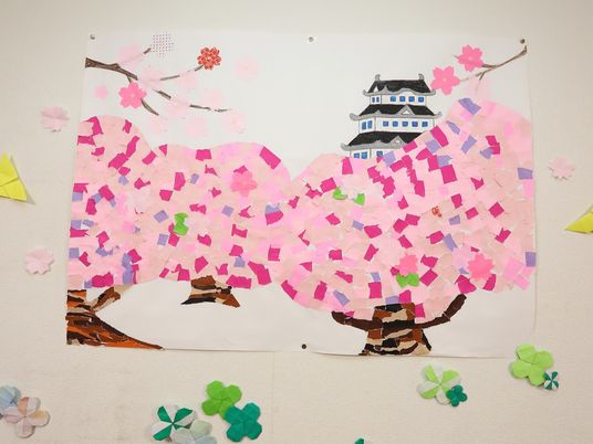 手作りの桜の壁飾り