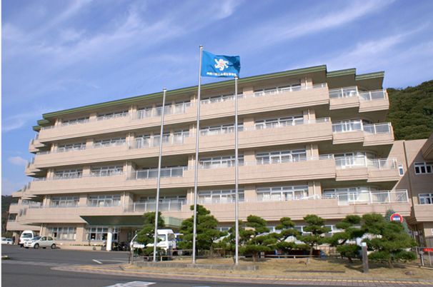 広々とした外観