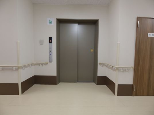 バリアフリーなエレベーター