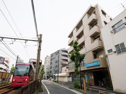 都市型施設の外観