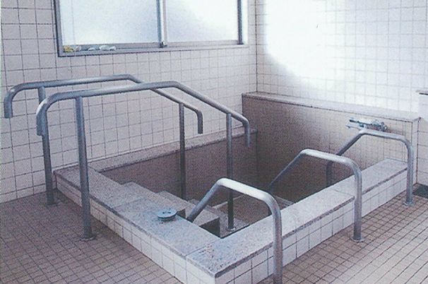 体験的な浴槽