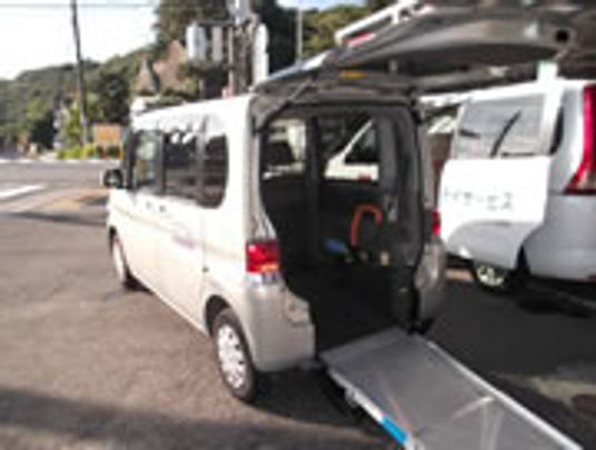 車椅子用送迎車