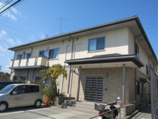 職員用駐車場付施設