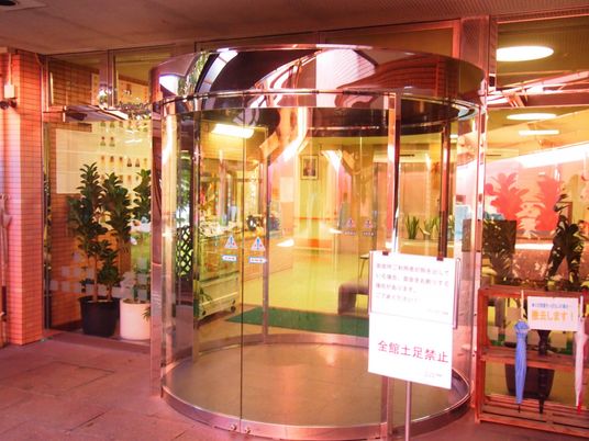 自動ドアのエントランス