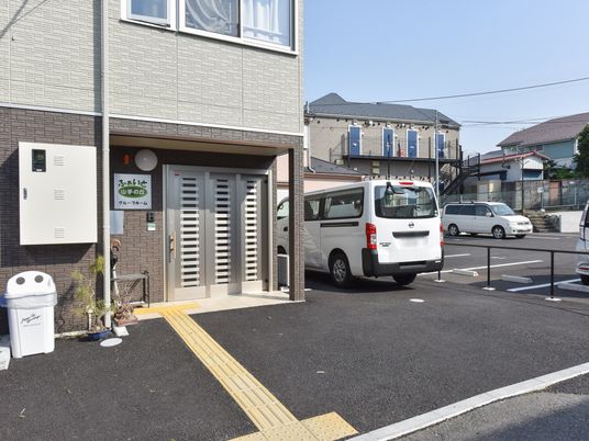 清潔感のあるエントランス