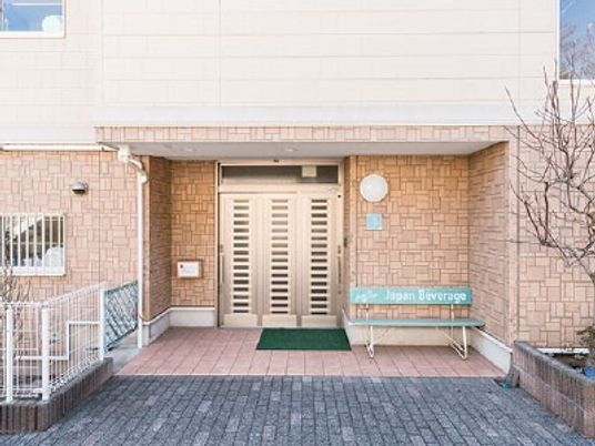 清潔感のある建物入口