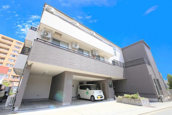 木造建築の建物外観