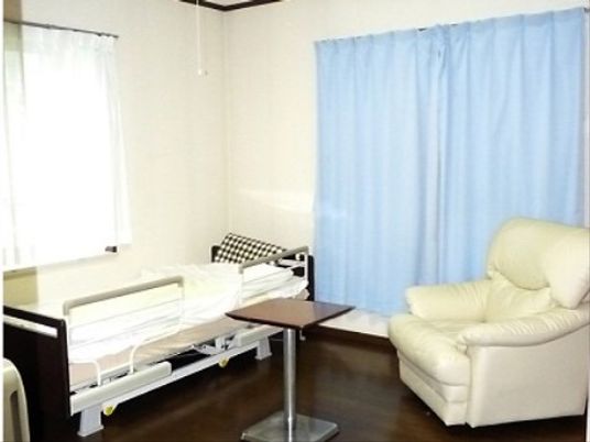 清潔な居室の内観