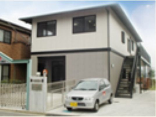 建物の正面外観