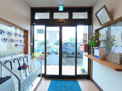 明るいエントランス