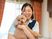 笑顔の職員と犬