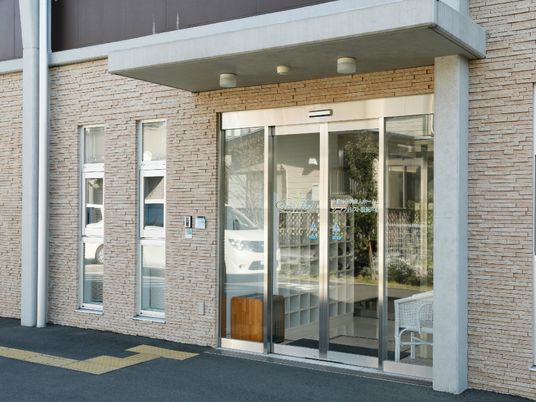 清潔感のあるエントランス