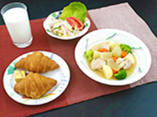 セットされた洋食メニュー