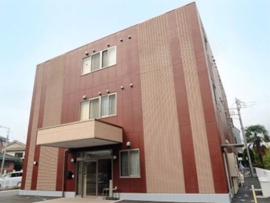 きれいな建物のエントランス