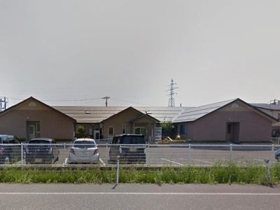 平屋建ての建物外観