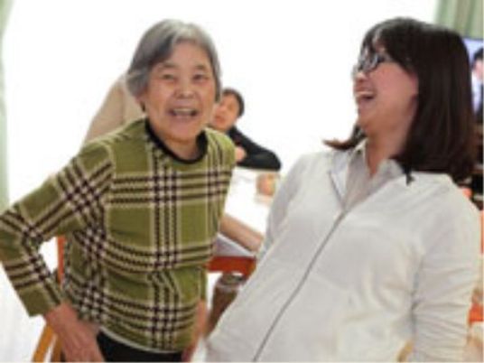 笑顔の交わる居室