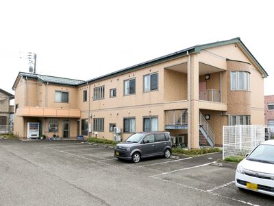 落ち着いた雰囲気の外観