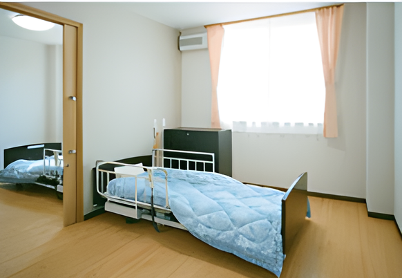 窓際のベッド部屋  