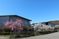 満開の桜と建物の景色
