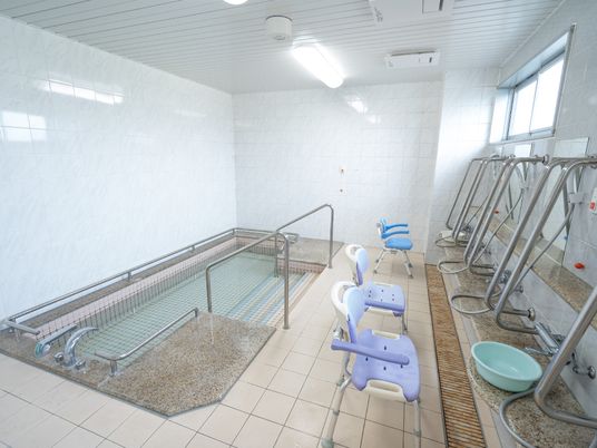 清潔な浴室施設