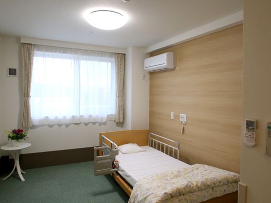 整った明るい居室