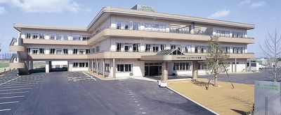 モダンな外観の建物
