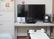 テレビとティーカップのある部屋