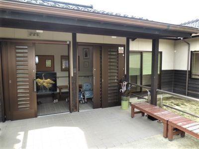 和風建築のエントランス