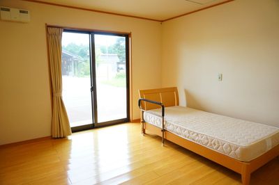 自然光が差し込む居室