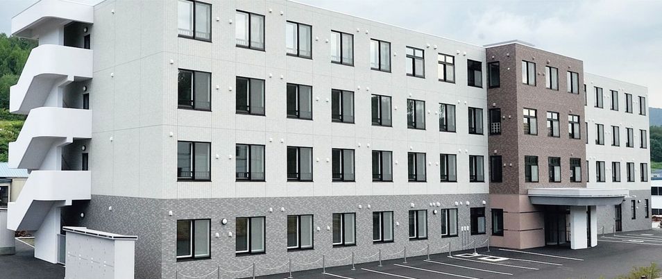新しい建物の外観