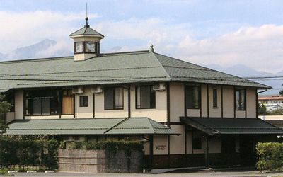 歴史を感じる建物の外観