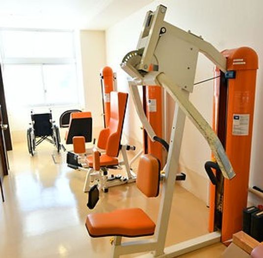 訓練器具のある部屋  