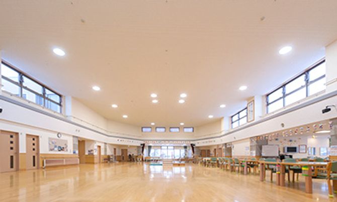 広々とした室内空間