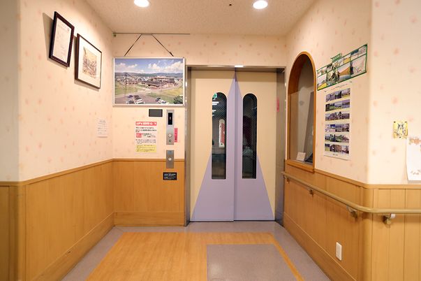 安全な廊下とエレベーター