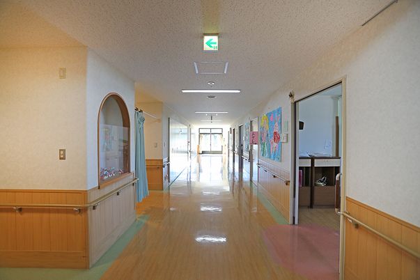 長い廊下