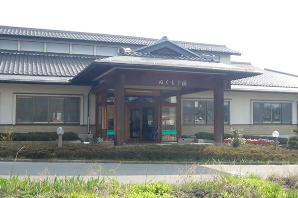 伝統的な外観の入り口