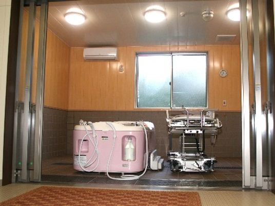 清潔な浴室設備