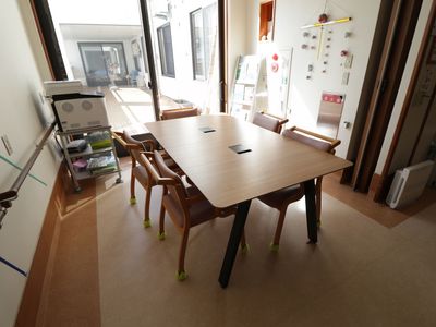 日当たりの良い多目的室