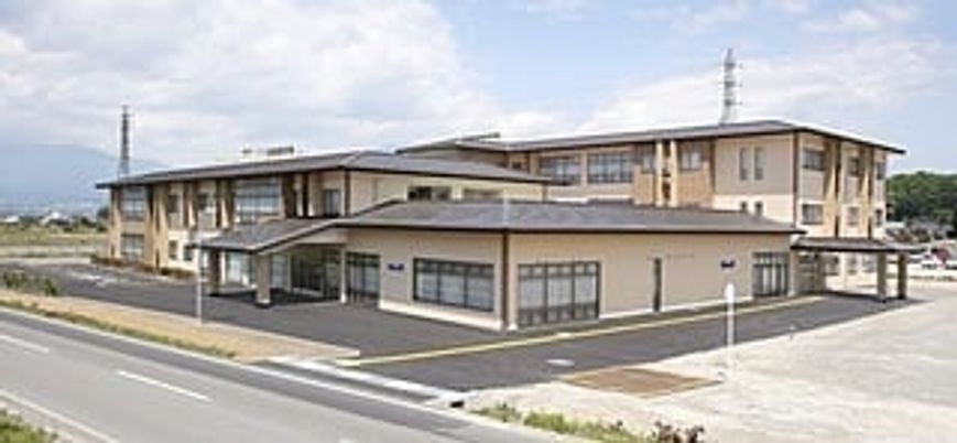 開放的な施設外観