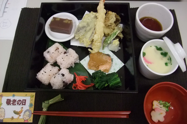 彩り豊かな食事の和食