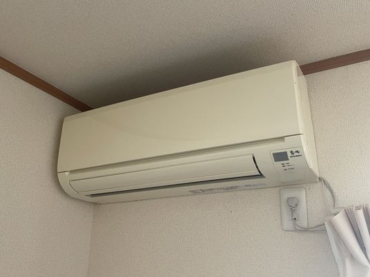 室内のエアコンを設置