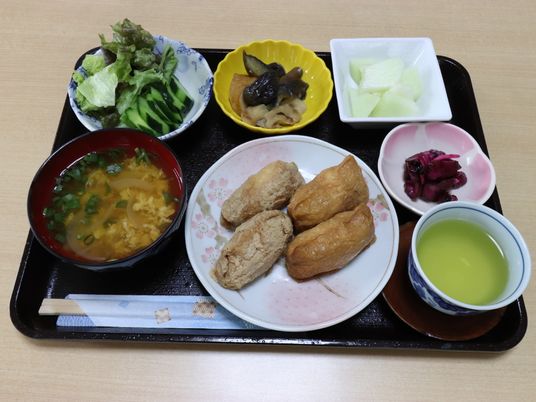 彩り豊かな食事内容