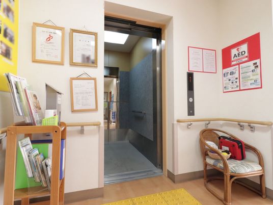 廊下にあるエレベーター周辺