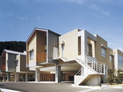 モダンな建物の外観