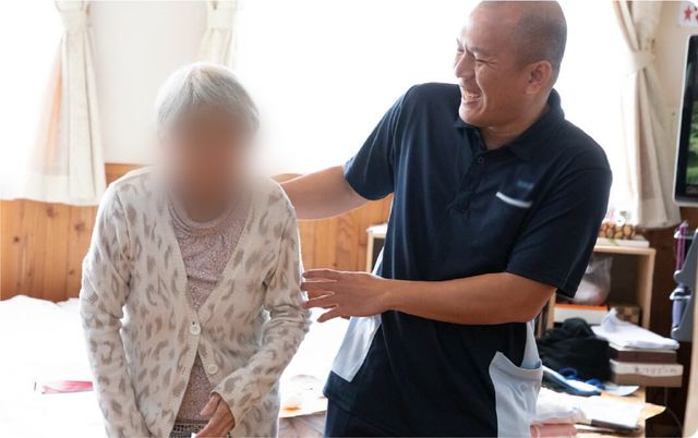 温かい交流の様子 居室