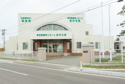 温かな雰囲気の外観