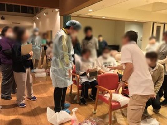 活気ある共有スペース