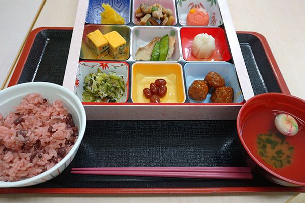 色とりどりの料理