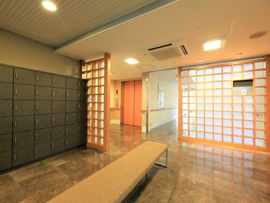廊下の清潔な空間