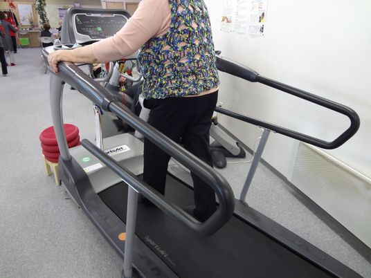 トレーニング中の利用者